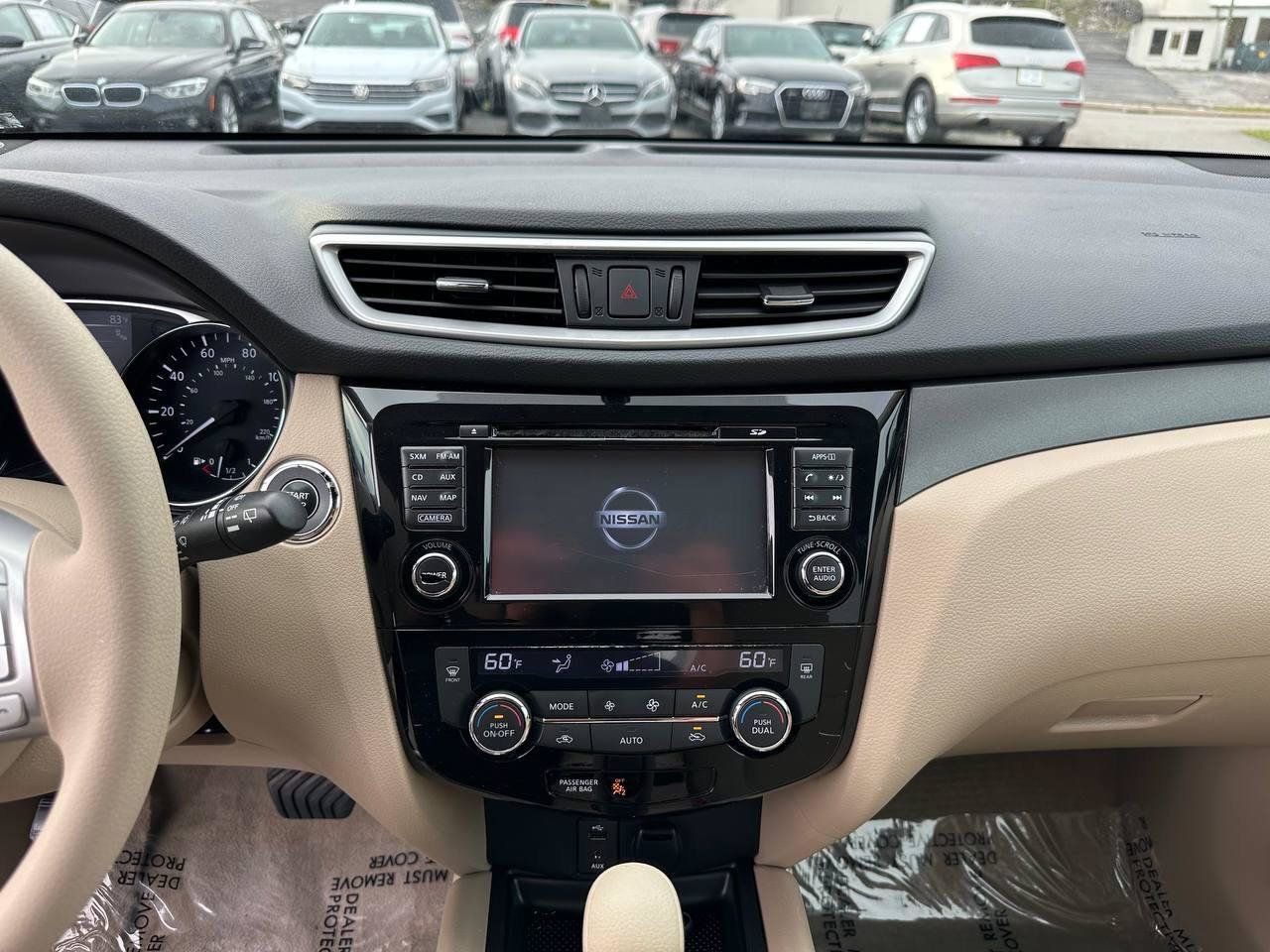 Used 2015 Nissan Rogue SV w/ SV Premium Package FWD image 43