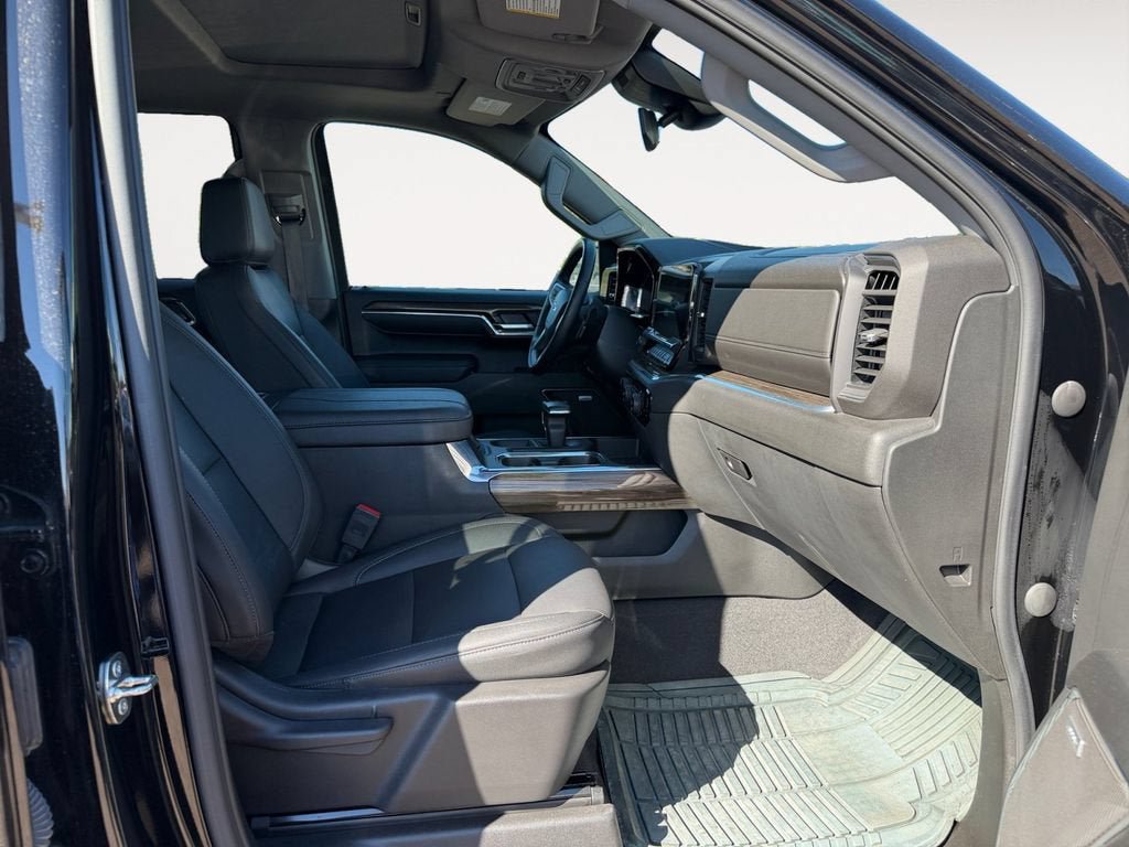 Used 2024 Chevrolet Silverado 1500 RST w/ Convenience Package II AWD/4WD image 15