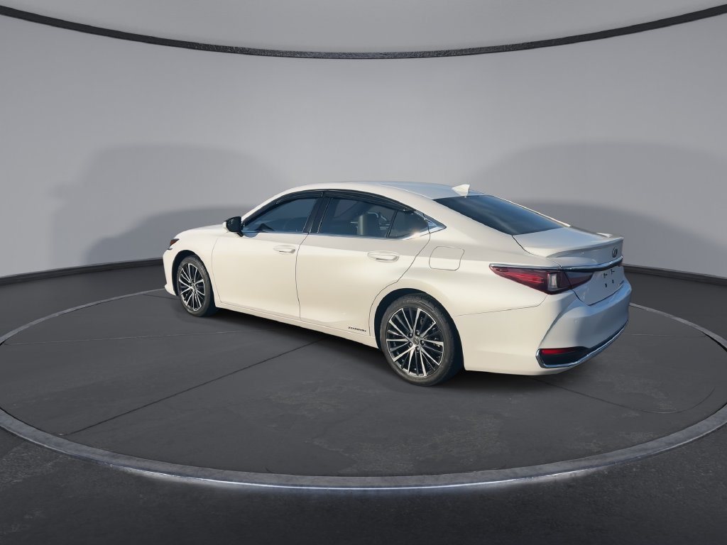 Used 2022 Lexus ES 300h w/ Premium Package FWD image 6