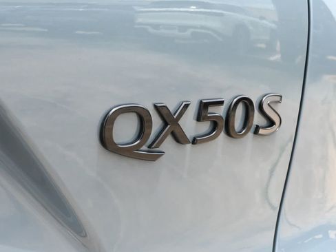Certified 2025 INFINITI QX50 Sport AWD/4WD image 18