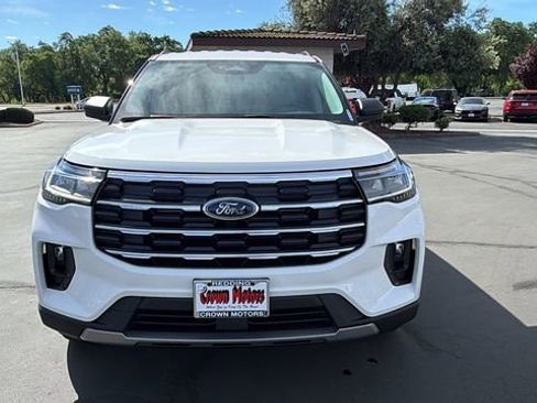 New 2026 Ford Explorer Active w/ Active Comfort Package image 8