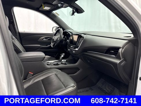 Used 2022 Chevrolet Traverse Premier w/ Redline Edition AWD/4WD image 30
