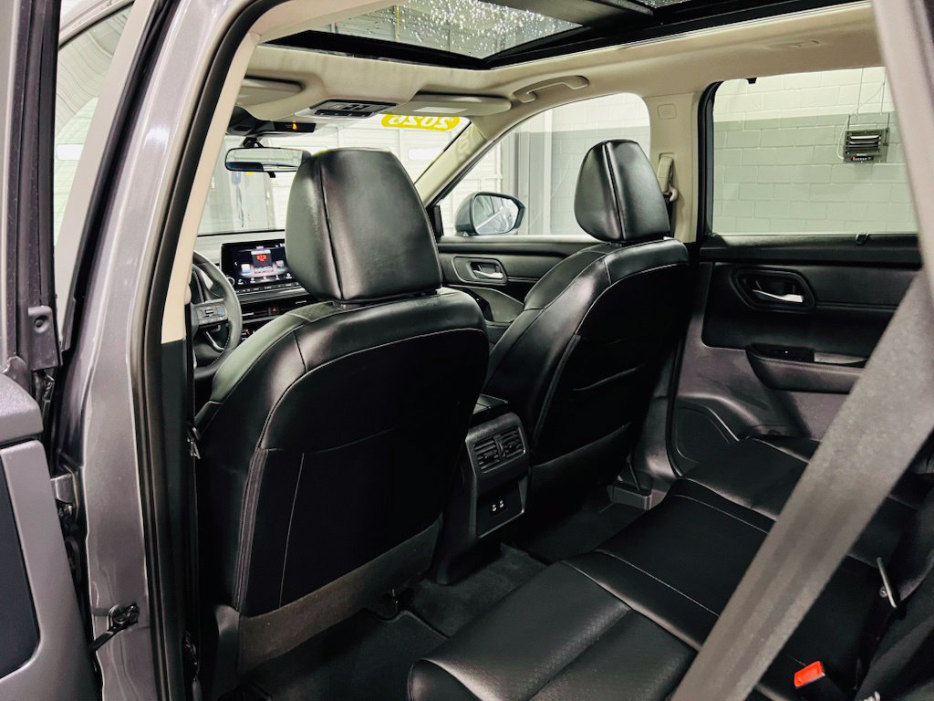 Used 2026 Nissan Rogue SV w/ SV Premium Package FWD image 27