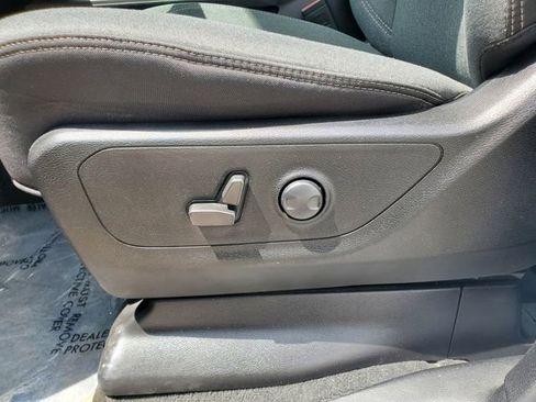 Certified 2023 RAM 1500 Big Horn AWD/4WD image 4