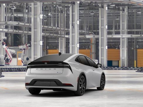 New 2026 Toyota Prius Plug-In Hybrid image 9