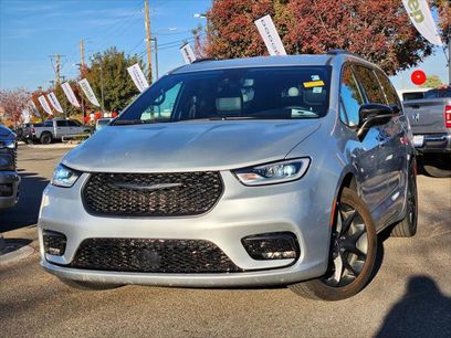 Certified 2024 Chrysler Pacifica Touring-L w/ S Appearance Package