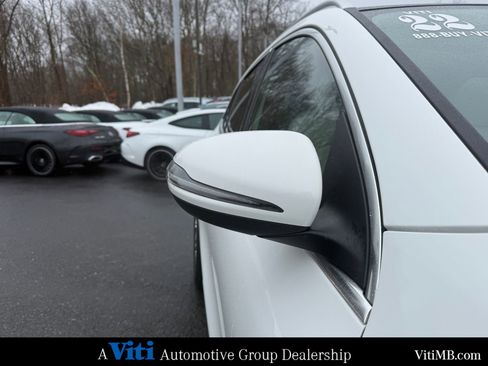 Certified 2022 Mercedes-Benz GLA 250 4MATIC image 10