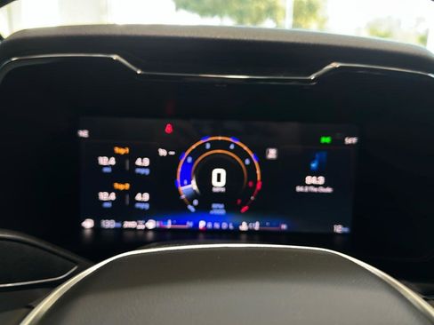 New 2024 Chevrolet Colorado LT w/ LT Convenience Package III image 11