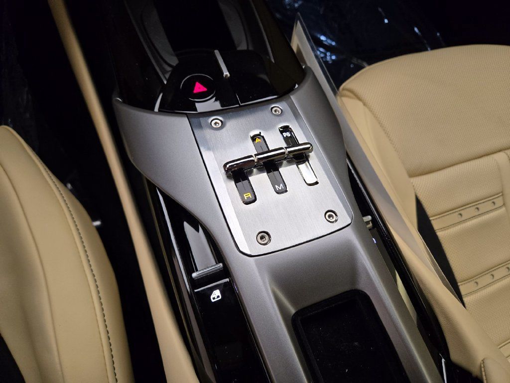Used 2025 Ferrari 12Cilindri RWD image 35