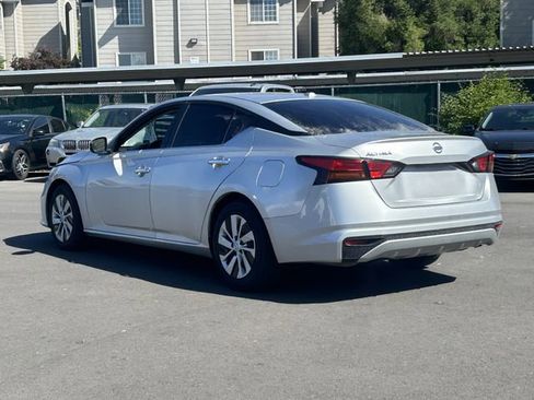 Used 2019 Nissan Altima 2.5 S FWD image 5