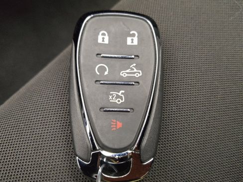 Used 2020 Chevrolet Camaro LT RWD image 32