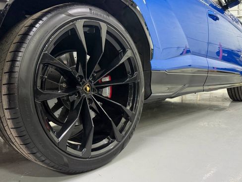 Used 2021 Lamborghini Urus AWD/4WD image 10