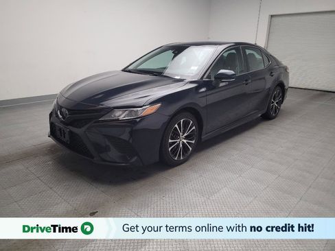Used 2019 Toyota Camry SE w/ Convenience Package image 1