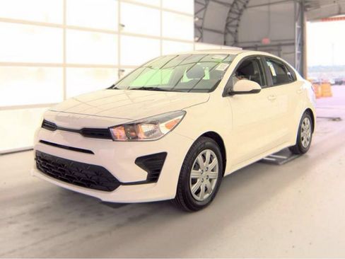 Used 2022 Kia Rio LX FWD image 2