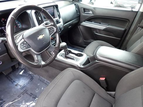 Used 2021 Chevrolet Colorado LT w/ Safety Package AWD/4WD image 9