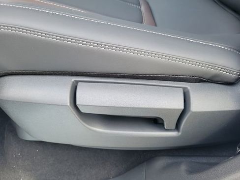 New 2025 Nissan Armada SL w/ Captain's Chari Seat Package image 34