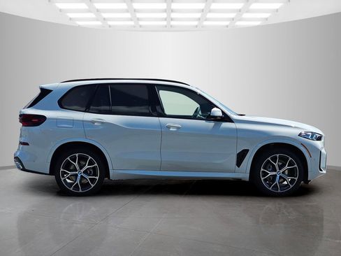 New 2026 BMW X5 sDrive40i w/ M Sport Package RWD image 7