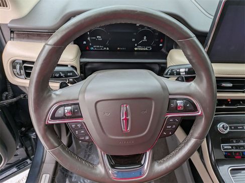 Used 2022 Lincoln Nautilus Reserve w/ Equipment Group 201A image 18