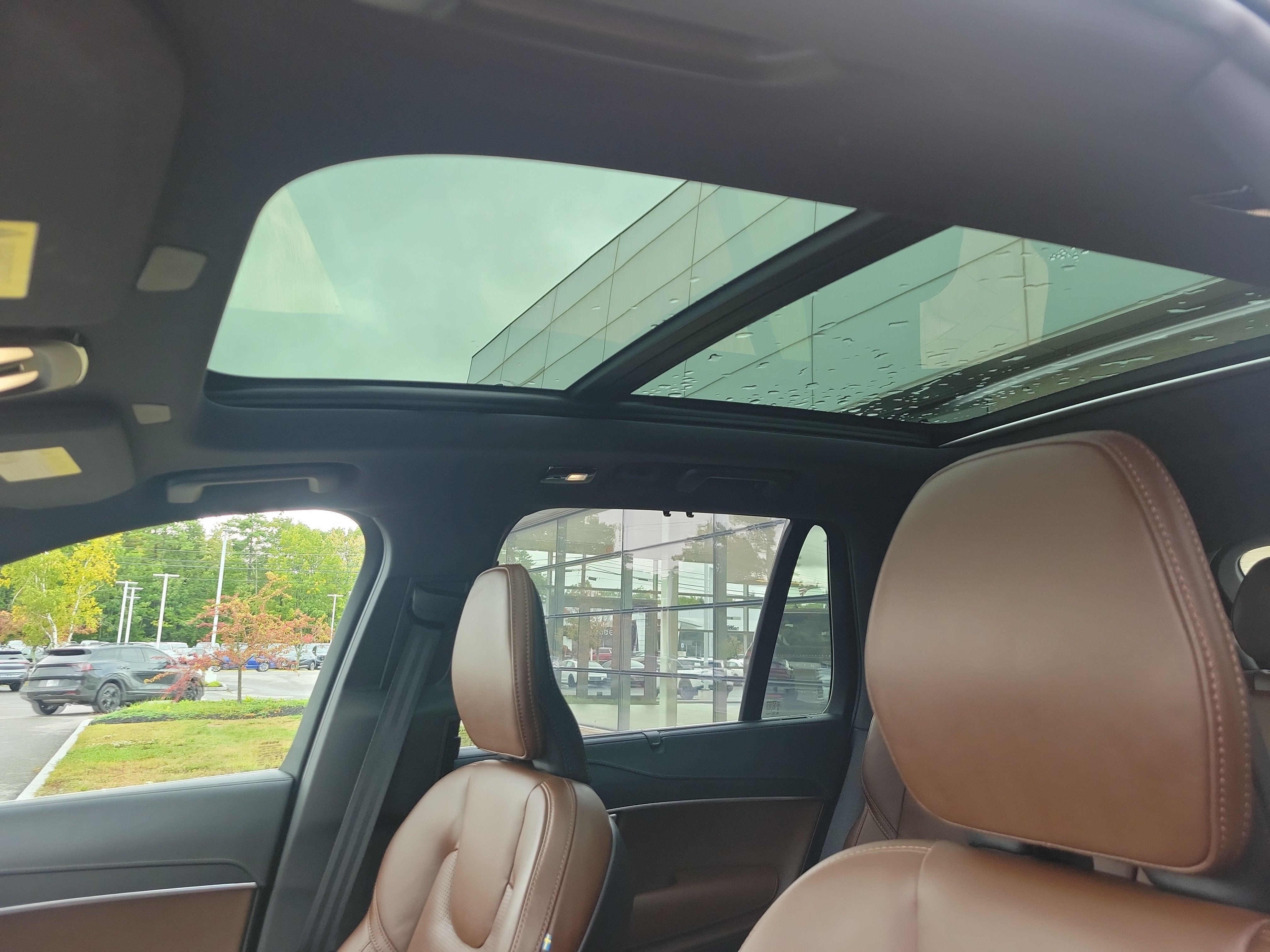 Used 2025 Volvo XC90 B6 Ultra AWD/4WD image 28