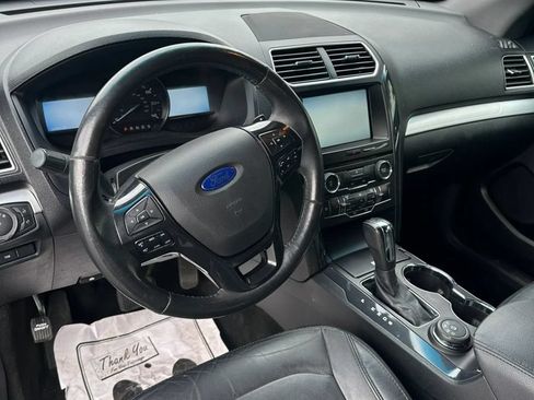 Used 2016 Ford Explorer XLT w/ Equipment Group 202A AWD/4WD image 9