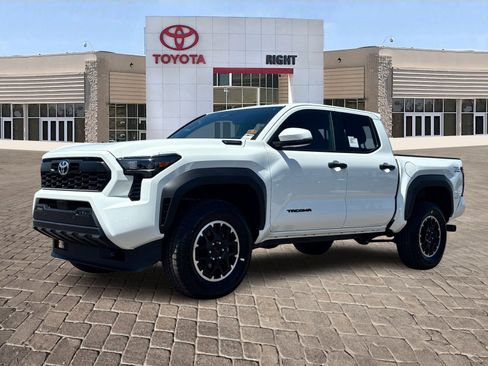 New 2025 Toyota Tacoma TRD Off-Road image 2