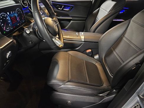 Used 2023 Mercedes-Benz GLC 300 4MATIC image 11