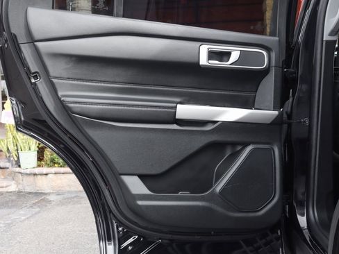 Used 2023 Ford Explorer XLT w/ Class IV Trailer Tow Package image 35