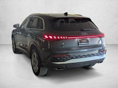 New 2025 Audi Q5 Premium Plus image 8