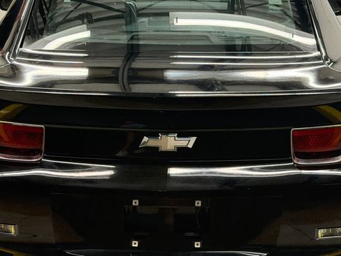 Used 2013 Chevrolet Camaro LS RWD image 17