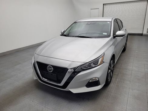 Used 2022 Nissan Altima 2.5 SV image 15
