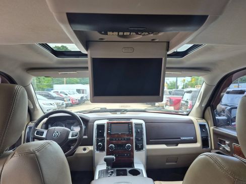 Used 2010 Dodge Ram 1500 Truck Laramie w/ Chrome Accents Group AWD/4WD image 10