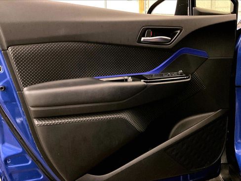 Used 2020 Toyota C-HR XLE image 22