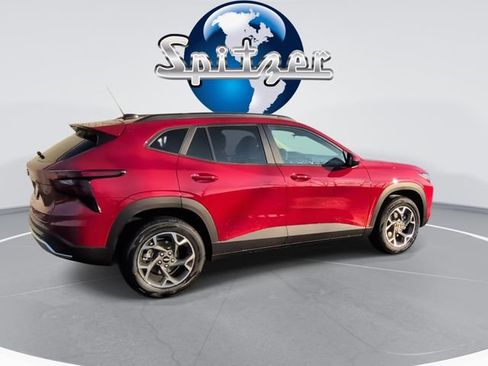 New 2026 Chevrolet Trax LT w/ Driver Confidence Package image 8