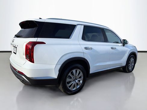 Used 2023 Hyundai Palisade SEL image 3