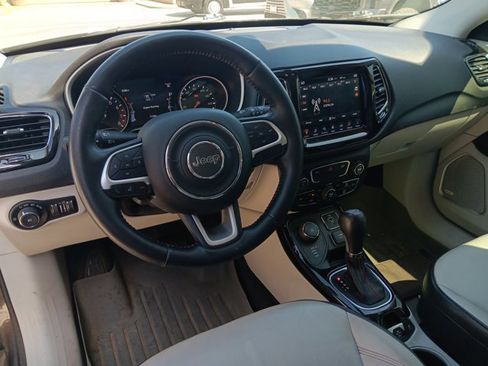 Used 2018 Jeep Compass Limited w/ Navigation Group image 9