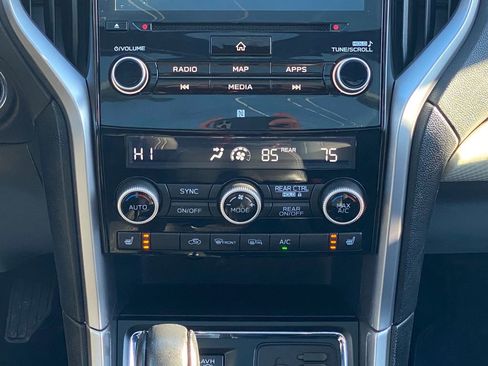 Used 2019 Subaru Ascent Premium image 24