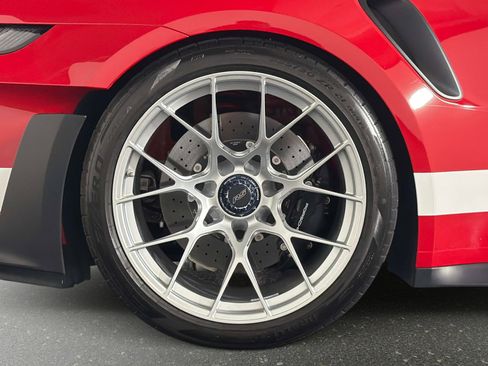 Used 2025 Porsche 911 GT3 RS RWD image 19