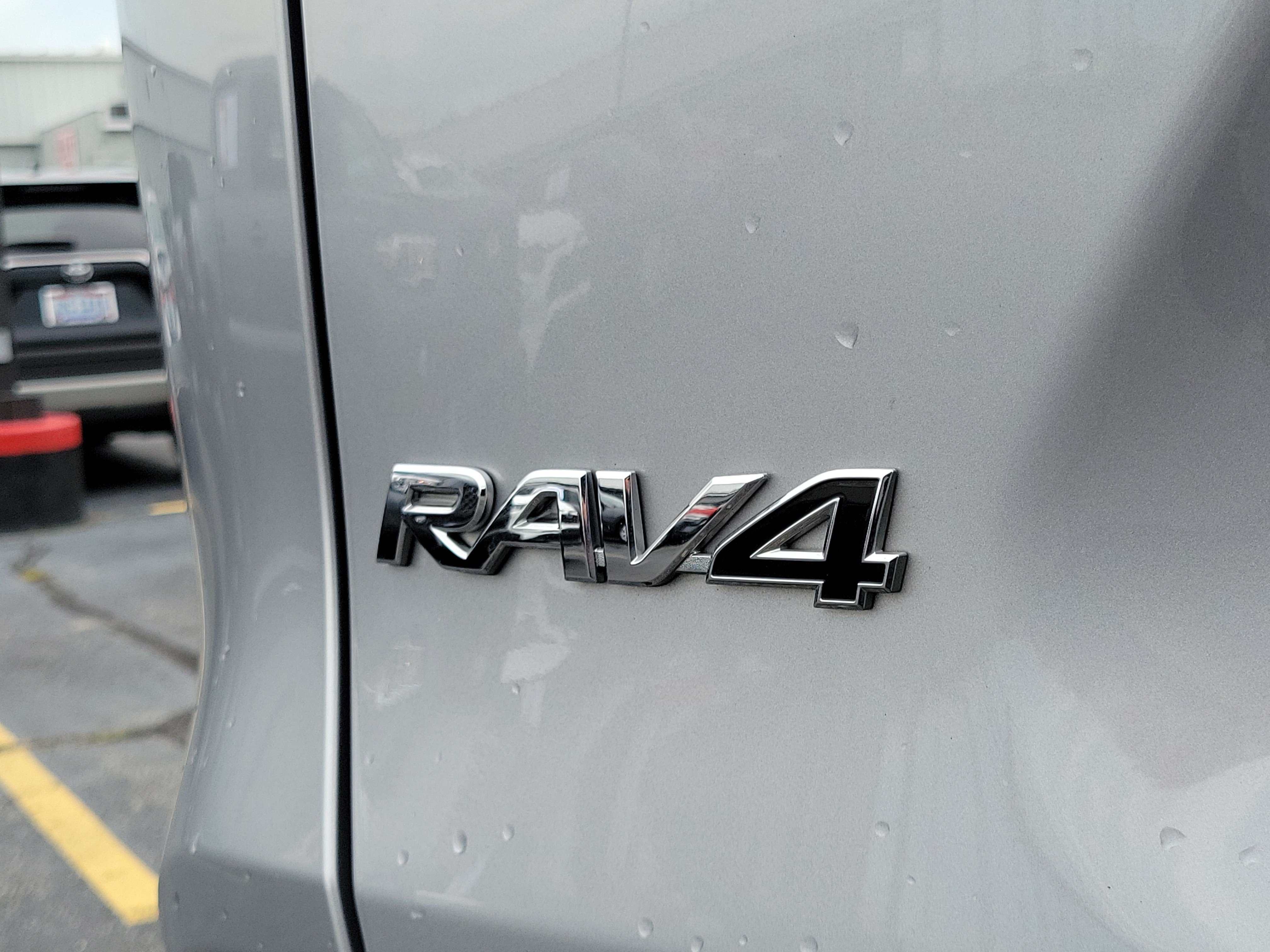 Used 2025 Toyota RAV4 XLE AWD/4WD image 6