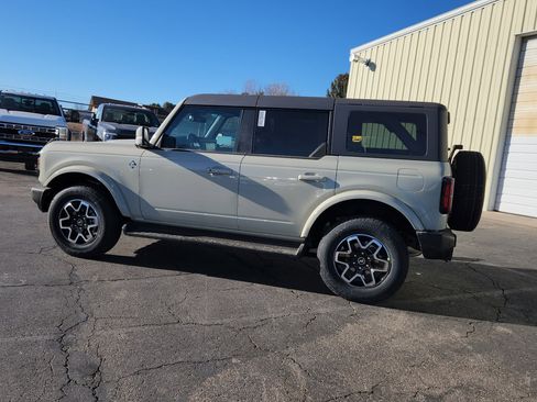 New 2025 Ford Bronco Outer Banks image 6