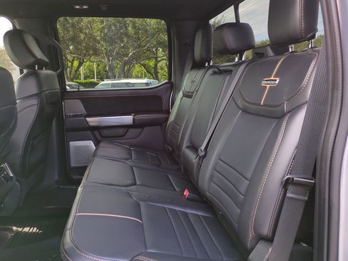 Used 2024 Ford F250 Platinum image 14