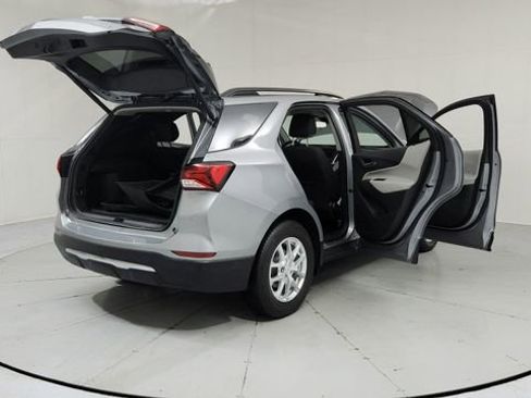 Used 2023 Chevrolet Equinox LT image 10