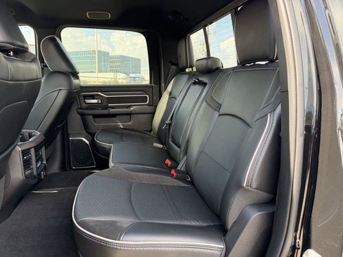 Used 2025 RAM 2500 Laramie AWD/4WD image 18