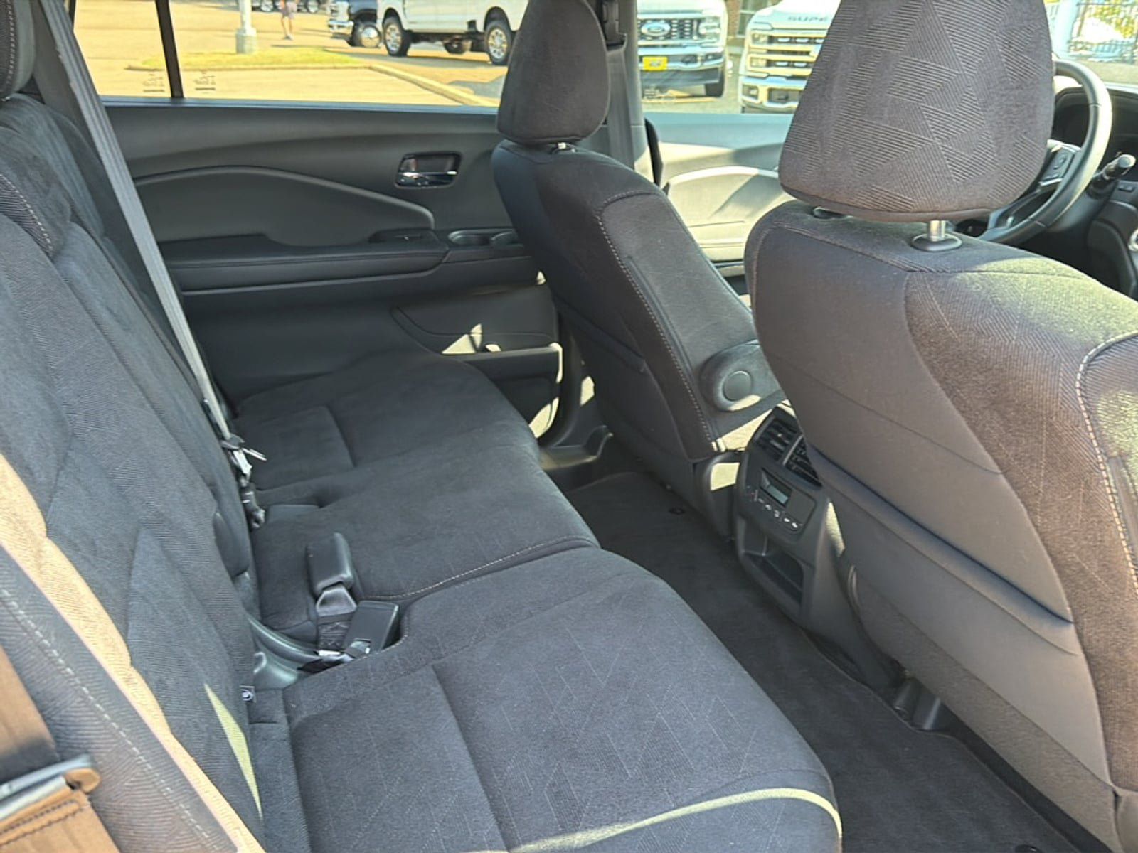 Used 2022 Honda Pilot Sport image 14