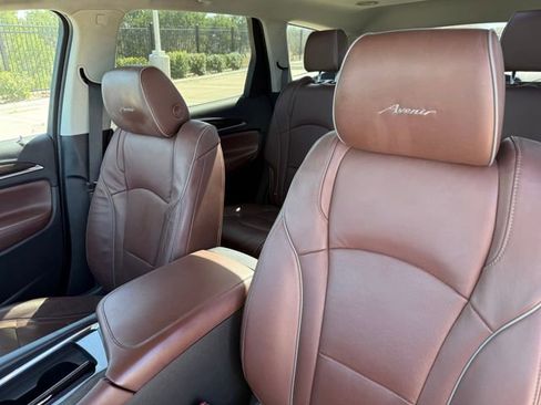 Used 2020 Buick Enclave Avenir w/ Avenir Technology Package image 11
