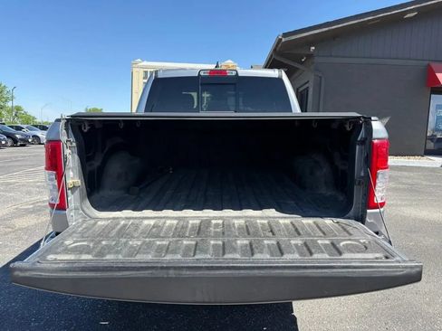 Used 2019 RAM 1500 Big Horn AWD/4WD image 9