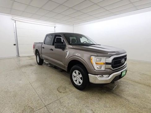 Used 2022 Ford F150 XLT w/ Trailer Tow Package image 2