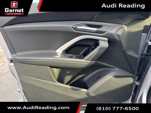 Used 2025 Audi Q5 Premium w/ Convenience Package image 11