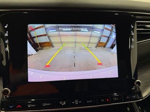 Used 2023 Jeep Wagoneer Series III w/ Preferred Equipment Group AWD/4WD image 19
