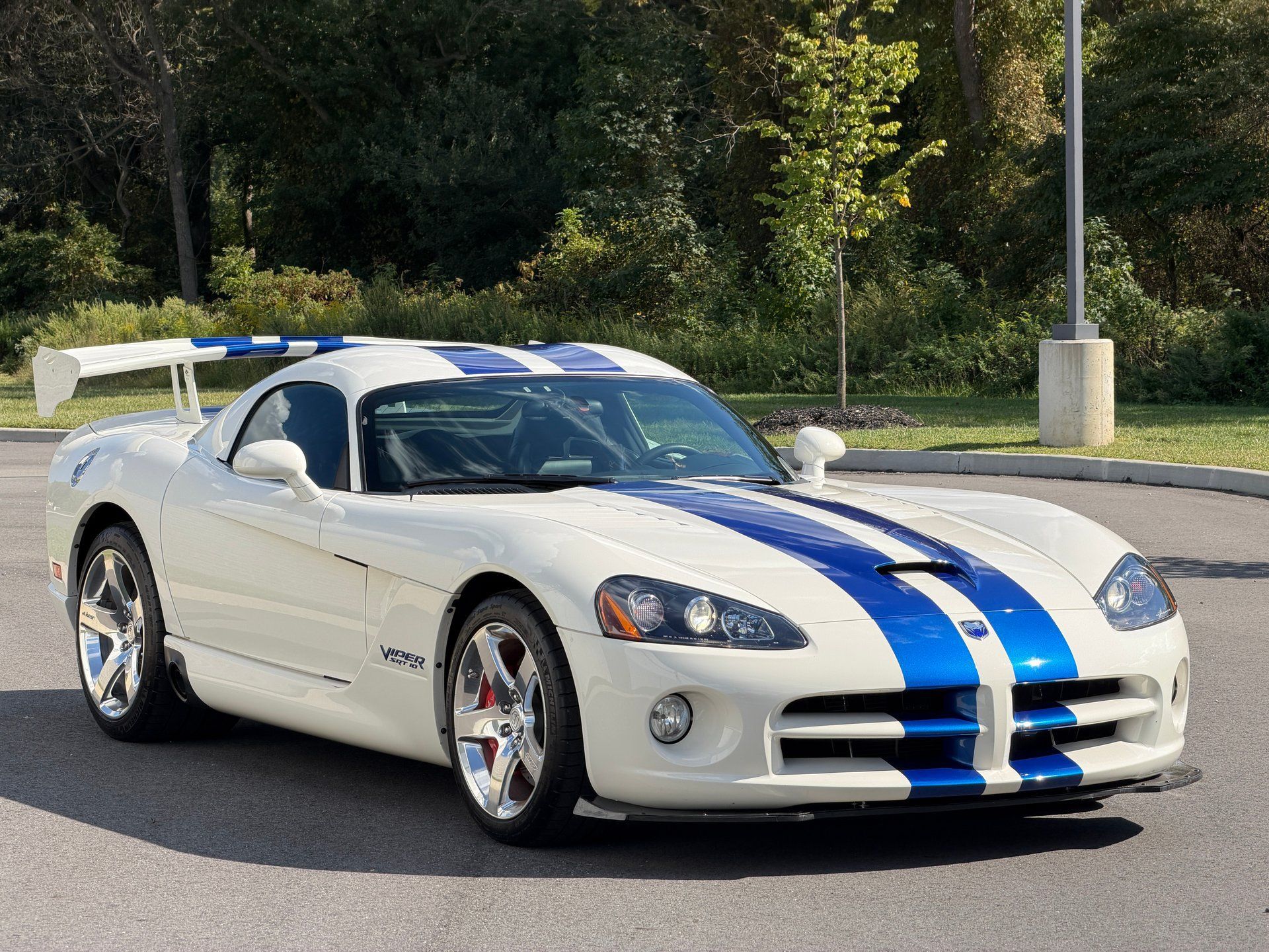 Used 2006 Dodge Viper SRT-10 w/ VOI9 Edition RWD image 7