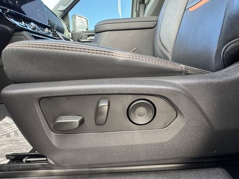 Used 2025 GMC Sierra 2500 AT4 w/ AT4 Premium Plus Package image 21